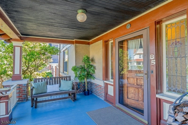 85 Spring Valley Ave