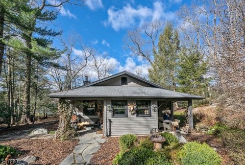 26 Short Road Bloomingdale Boro NJ 07420