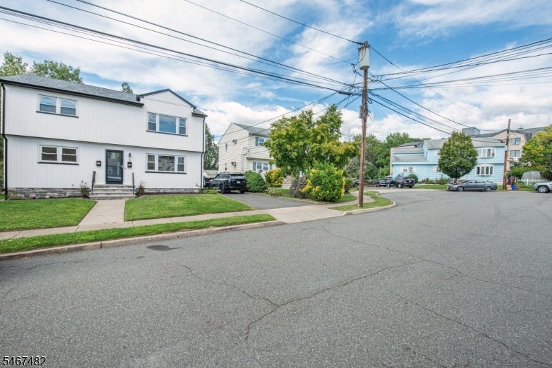 5 Underhill Ct