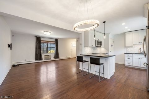 768 Springfield Ave Apt E4 Summit City NJ 07901