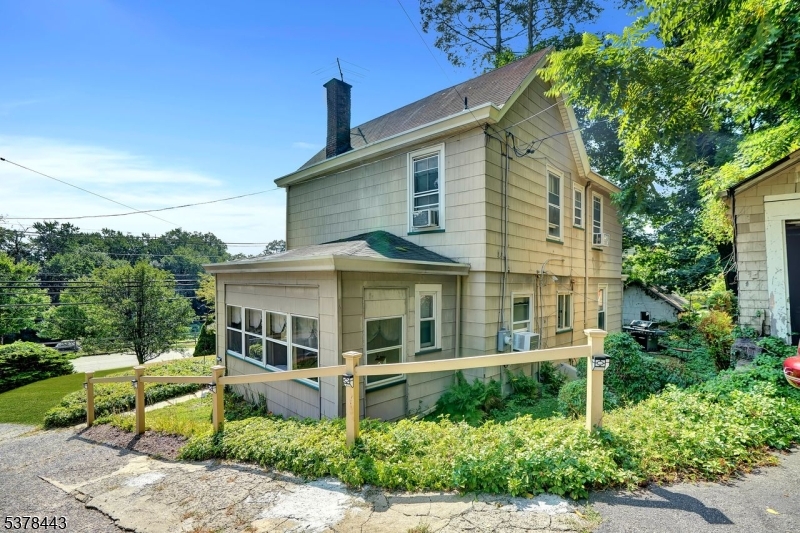 510 Goffle Rd