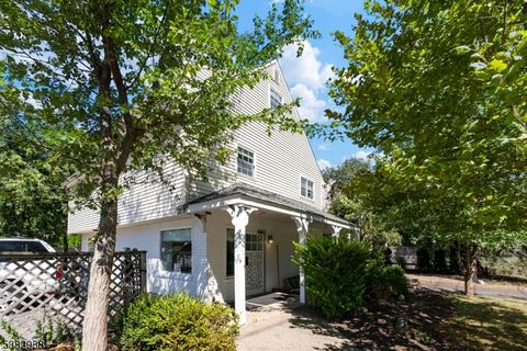 243 Main St New Milford Boro NJ 07646