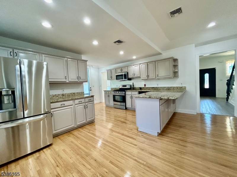 2 Newark Pompton Tpke 2