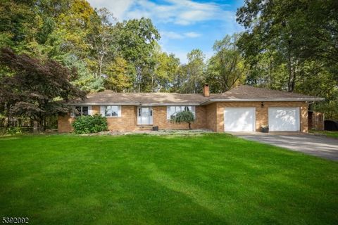 Photo of 12 Baker Rd, Franklin, NJ 08867 (MLS # 3993619)