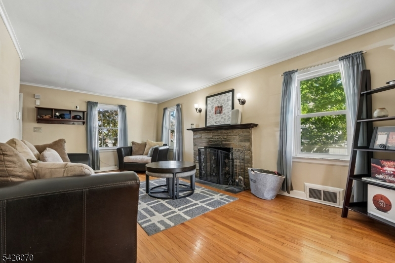 4 Greenwood Ave