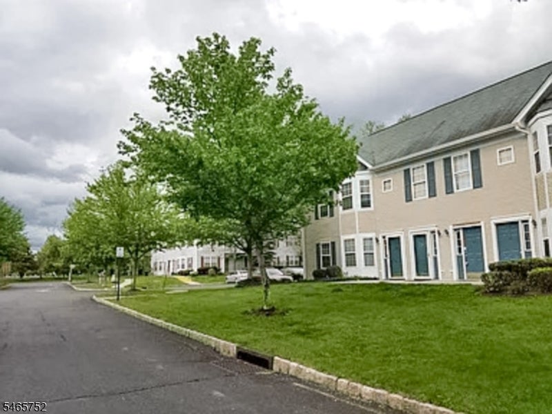 193 Mary Ct
