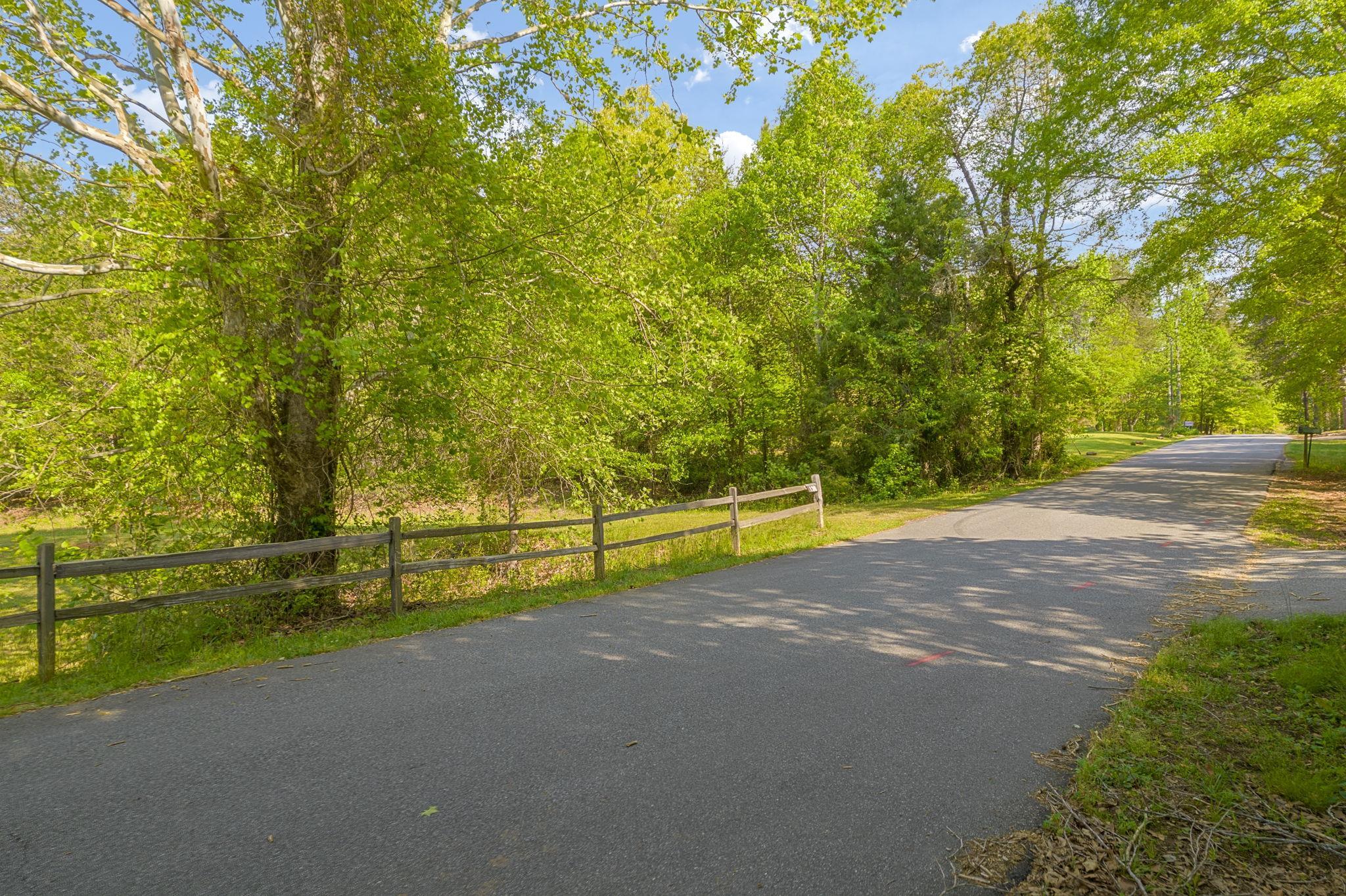 136 Englewood Drive, Inman, South Carolina image 2
