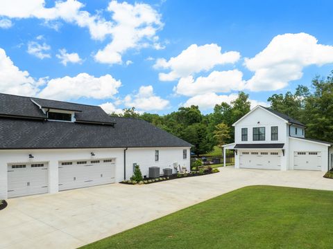 A home in Duncan