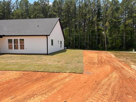 Single Family Residence in Campobello SC 82 Skunk Hollow 2.jpg