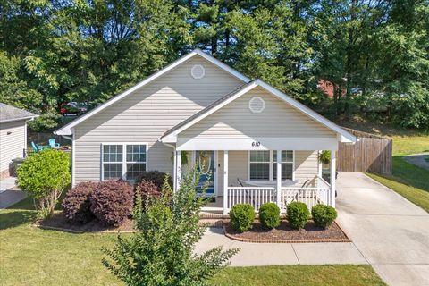 Single Family Residence in Greer SC 610 Ruddy Creek.jpg