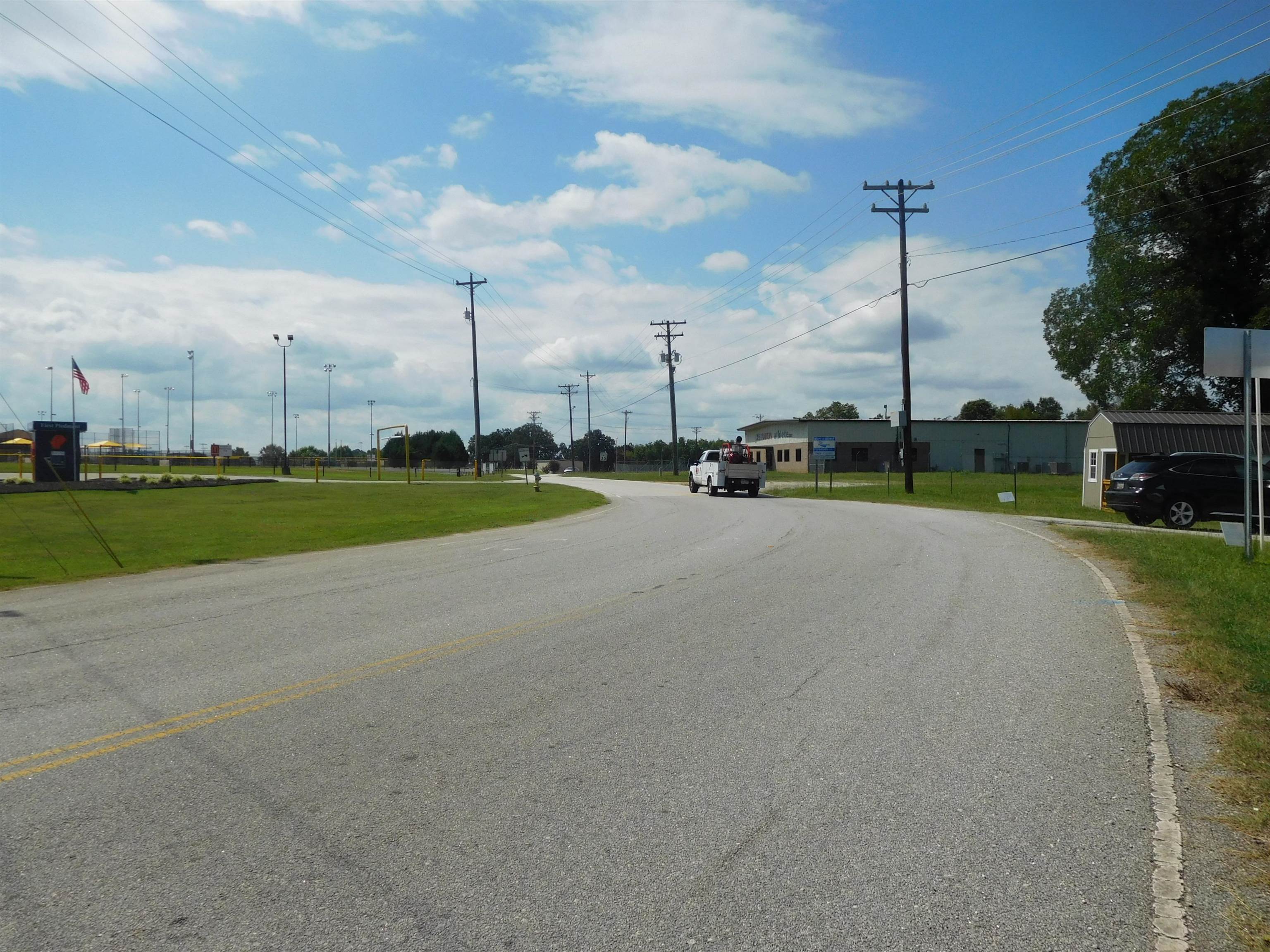 901 Hyatt St & Midway Rd Street, Gaffney, South Carolina image 2