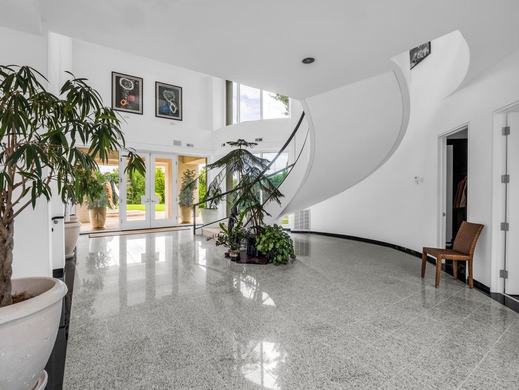 110 W King Ridge Street, Gaffney, South Carolina image 3