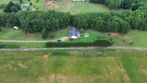 A home in Cowpens