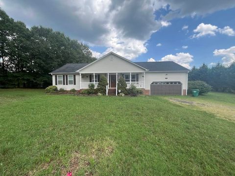 A home in Cowpens