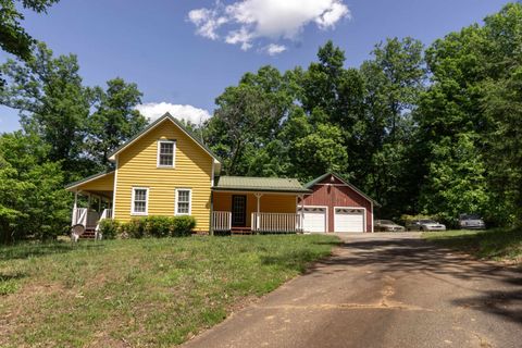 A home in Rutherfordton