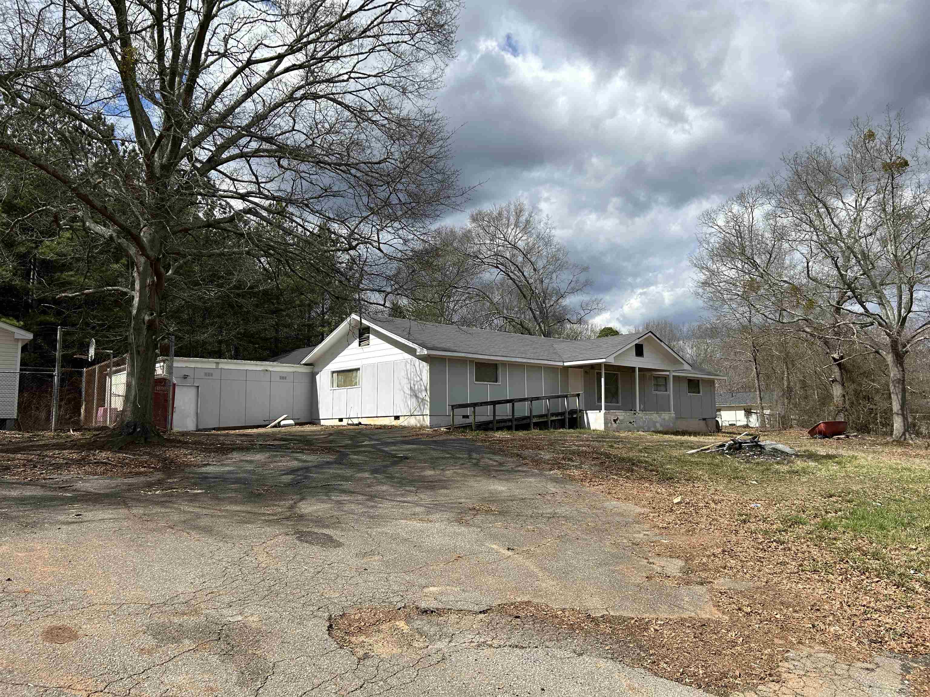 100 Clary Drive, Spartanburg, South Carolina image 3