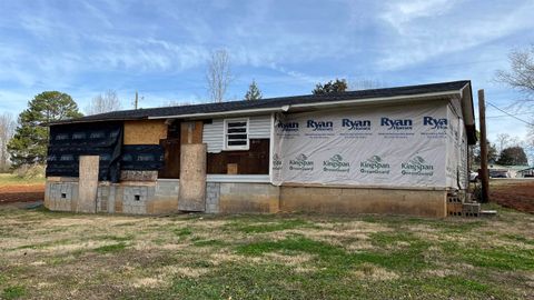 A home in Chesnee