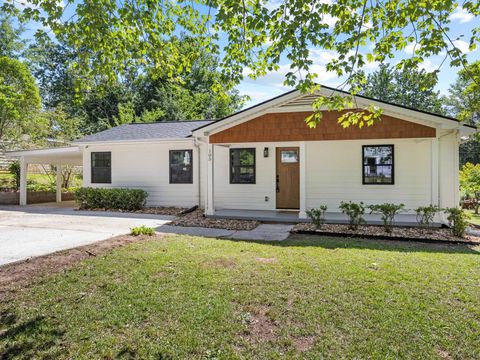 Single Family Residence in Landrum SC 105 Edgewood Ave.jpg