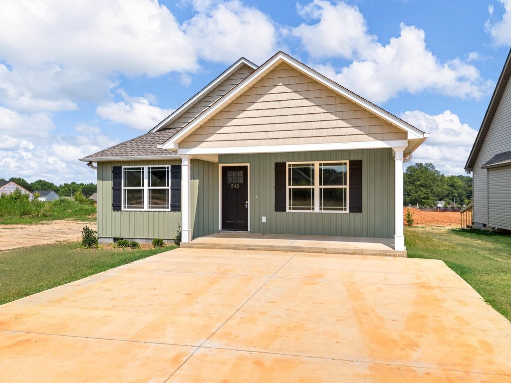 545 Molly Parker, Spartanburg, SC 29301, MLS #308627 - Allen Tate