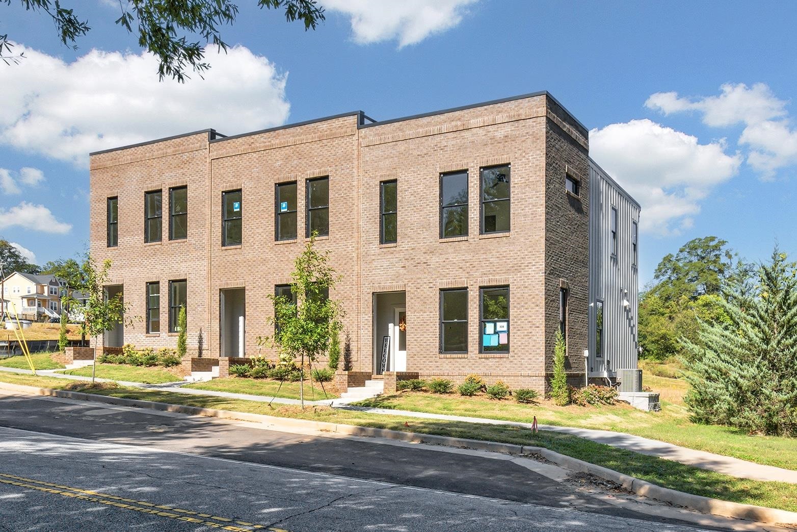 296 College Street, Spartanburg, South Carolina image 1