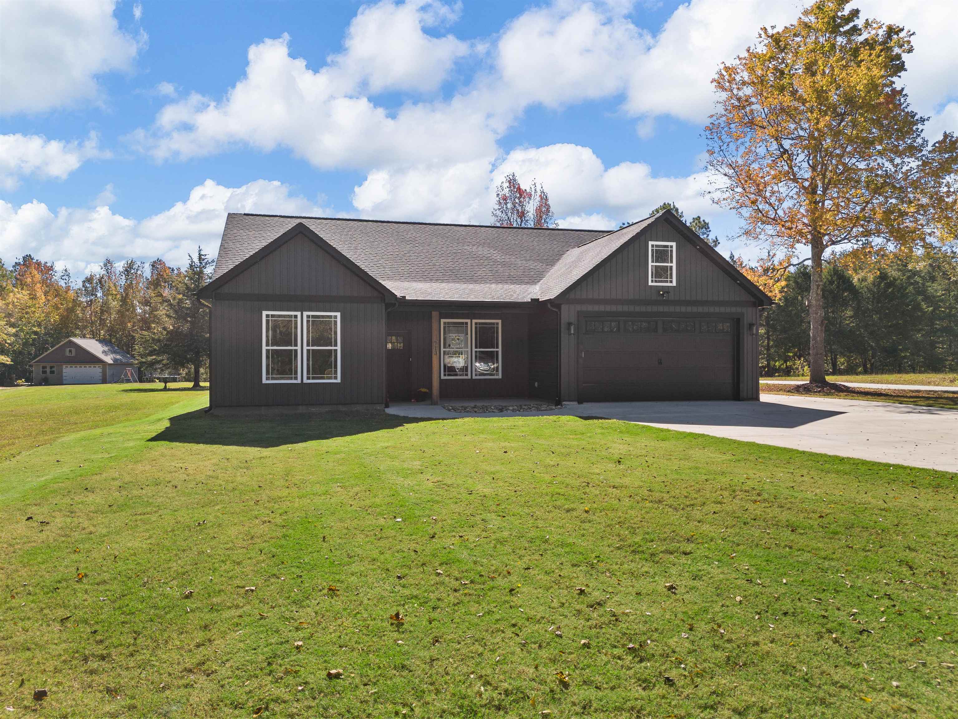 713 Bradley Dill Road, Campobello, South Carolina image 4