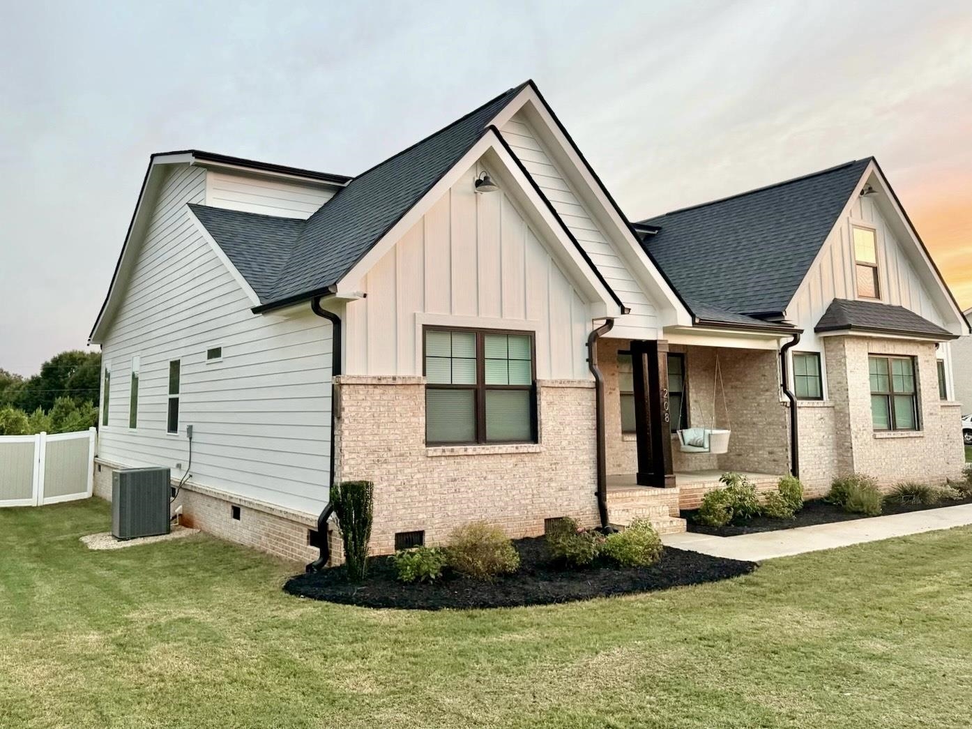 208 Barnett Road, Campobello, South Carolina image 3