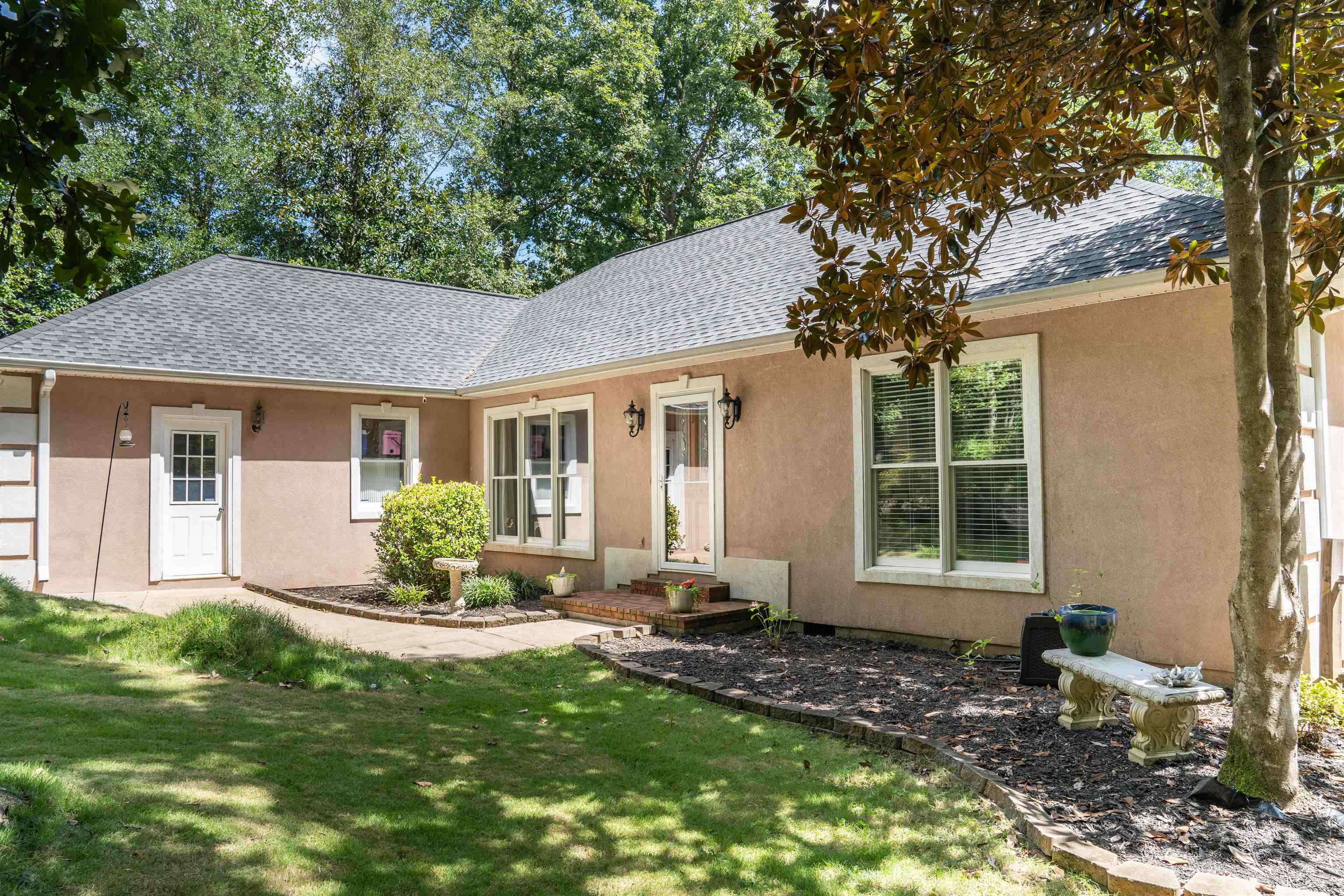 View Moore, SC 29369 house