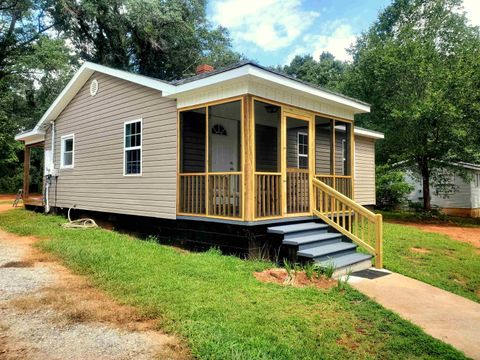 A home in Cowpens