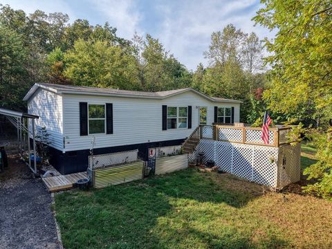 7673 Circle Drive Young Harris GA 30582