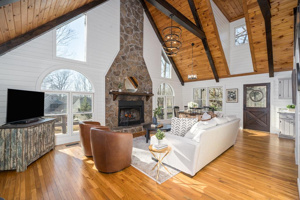 138 Laurel Ridge