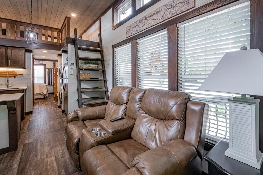 L42 Mountain Meadows Circle