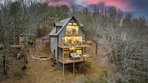 A home in Hiawassee