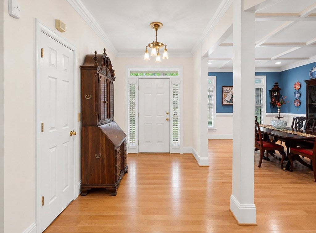 496 Cherokee Trail