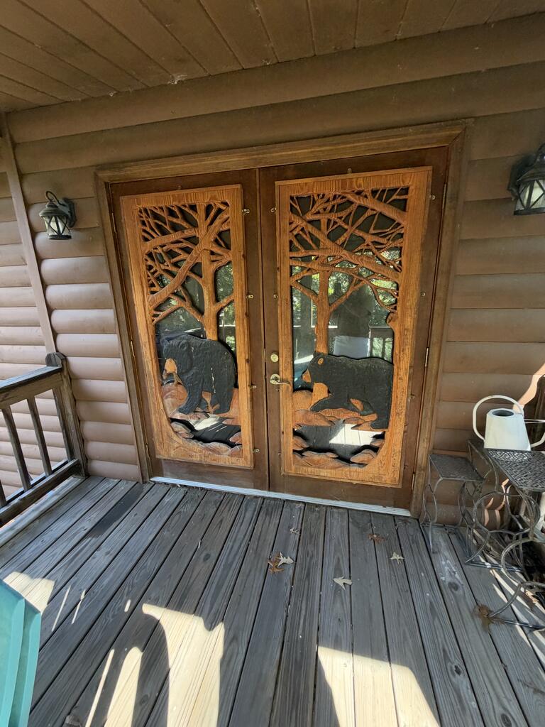 240 Oakwood Trail