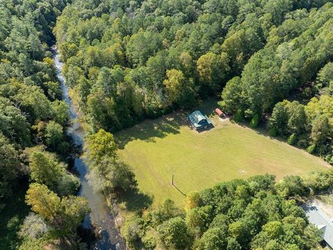 A home in Ellijay