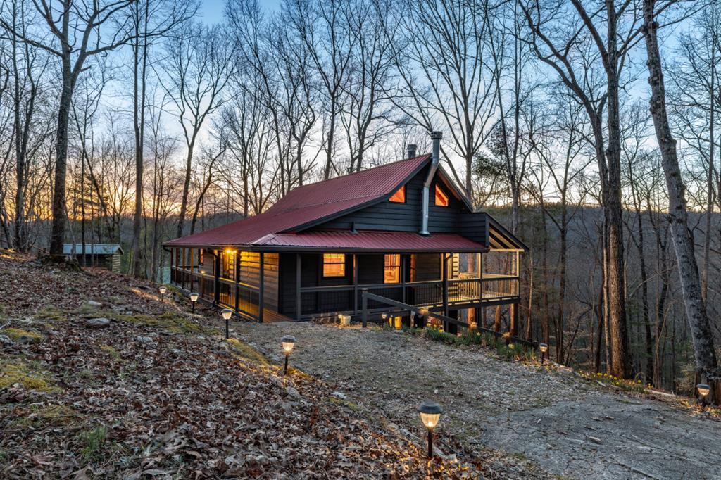 318 Buck Ridge Road
