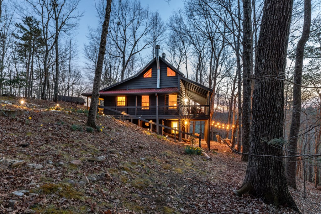 318 Buck Ridge Road