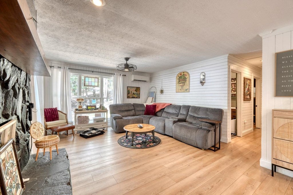 78 Hunter Drive