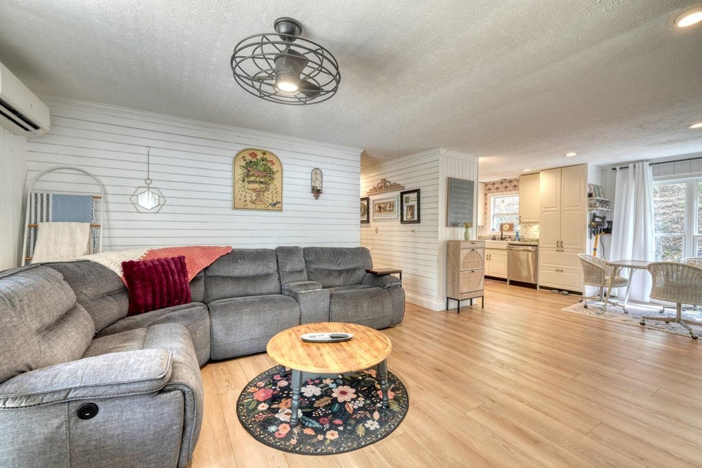 78 Hunter Drive