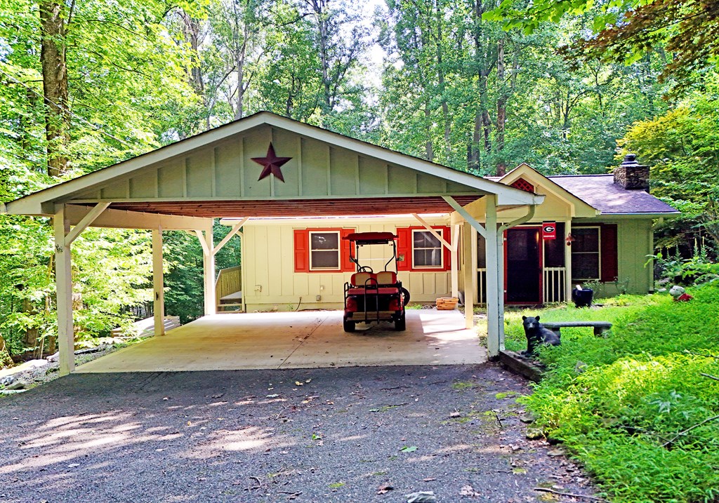 439 Frost Pine Circle