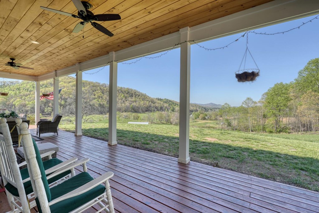 1735 Downings Creek Road