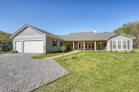 1735 Downings Creek Road Hayesville SC 29804
