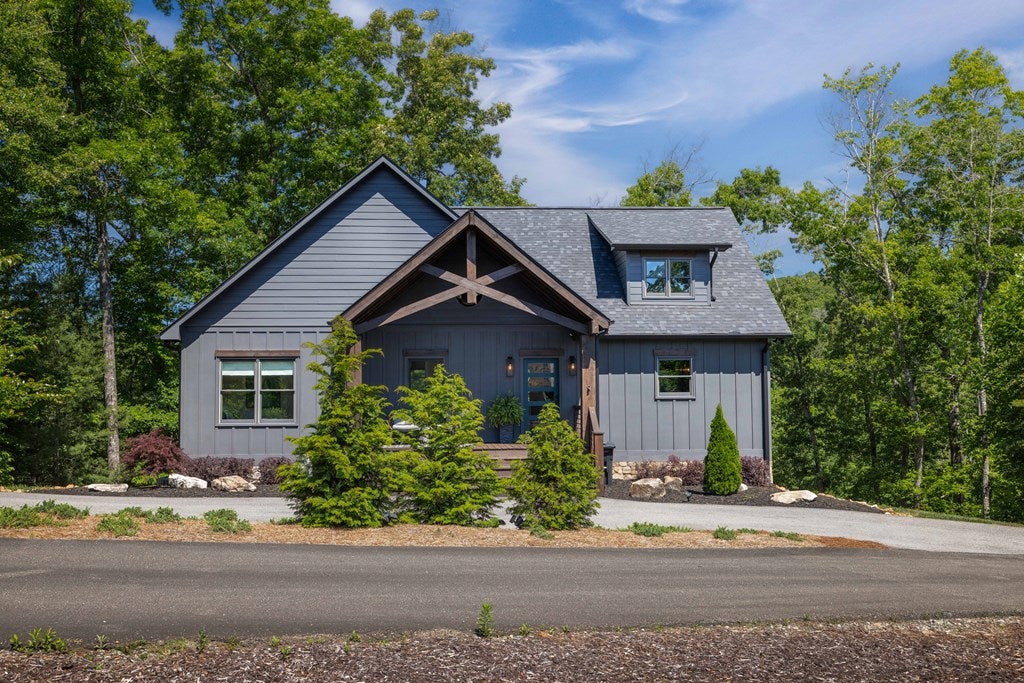 141 Long View Lane