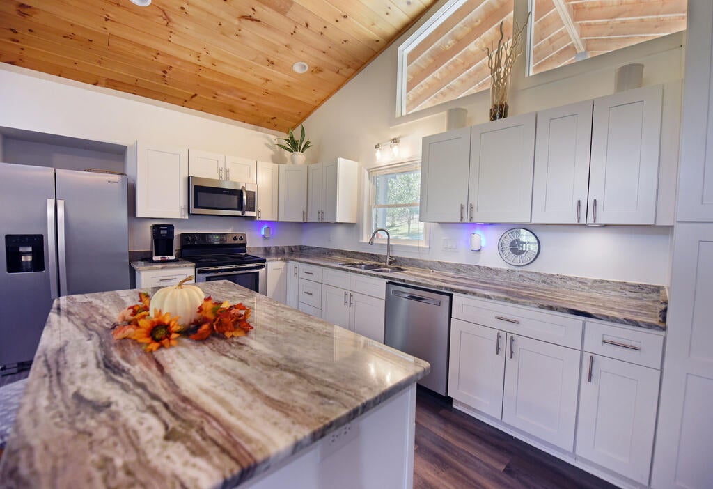 407 Highland Trace
