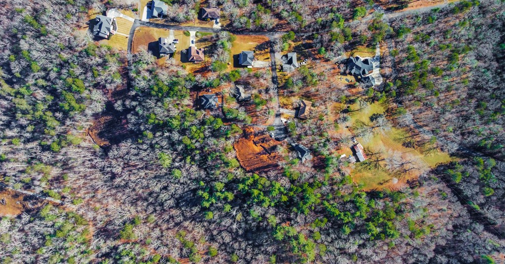 6.44 Whispering Oaks Drive