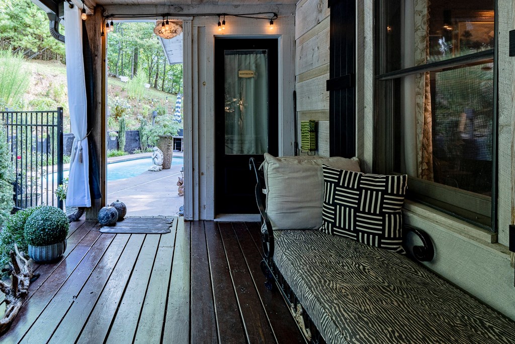 Blairsville, Georgia, 30512, United States, 5 Bedrooms Bedrooms, ,6 BathroomsBathrooms,Residential,Active,1944103
