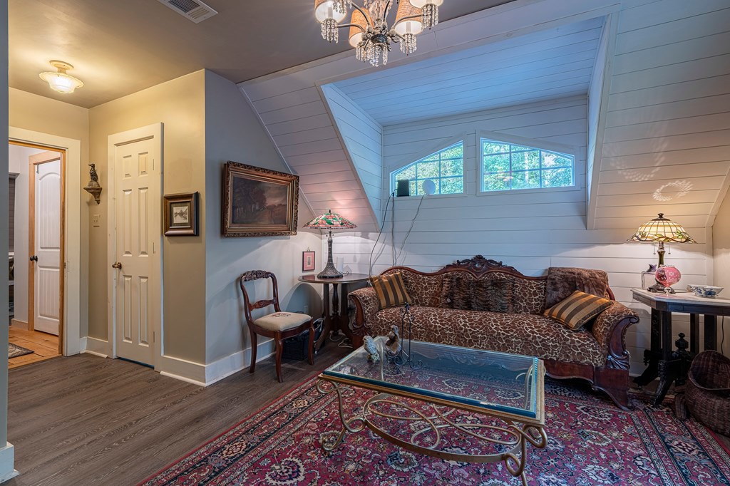 Blairsville, Georgia, 30512, United States, 5 Bedrooms Bedrooms, ,6 BathroomsBathrooms,Residential,Active,1944103