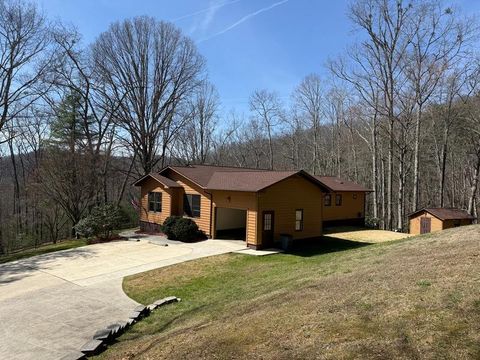 273 Cox Lane Hayesville NC 28904