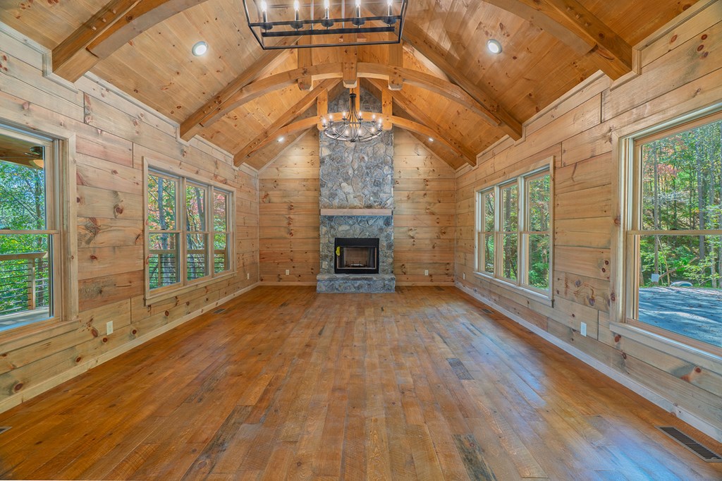 85 Moreland Trail