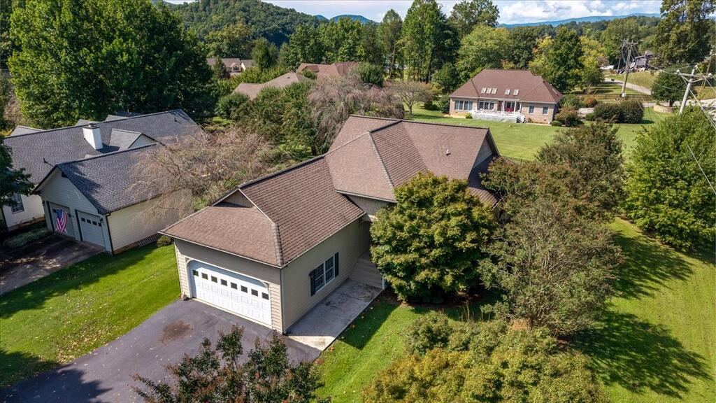 324 Sims Circle